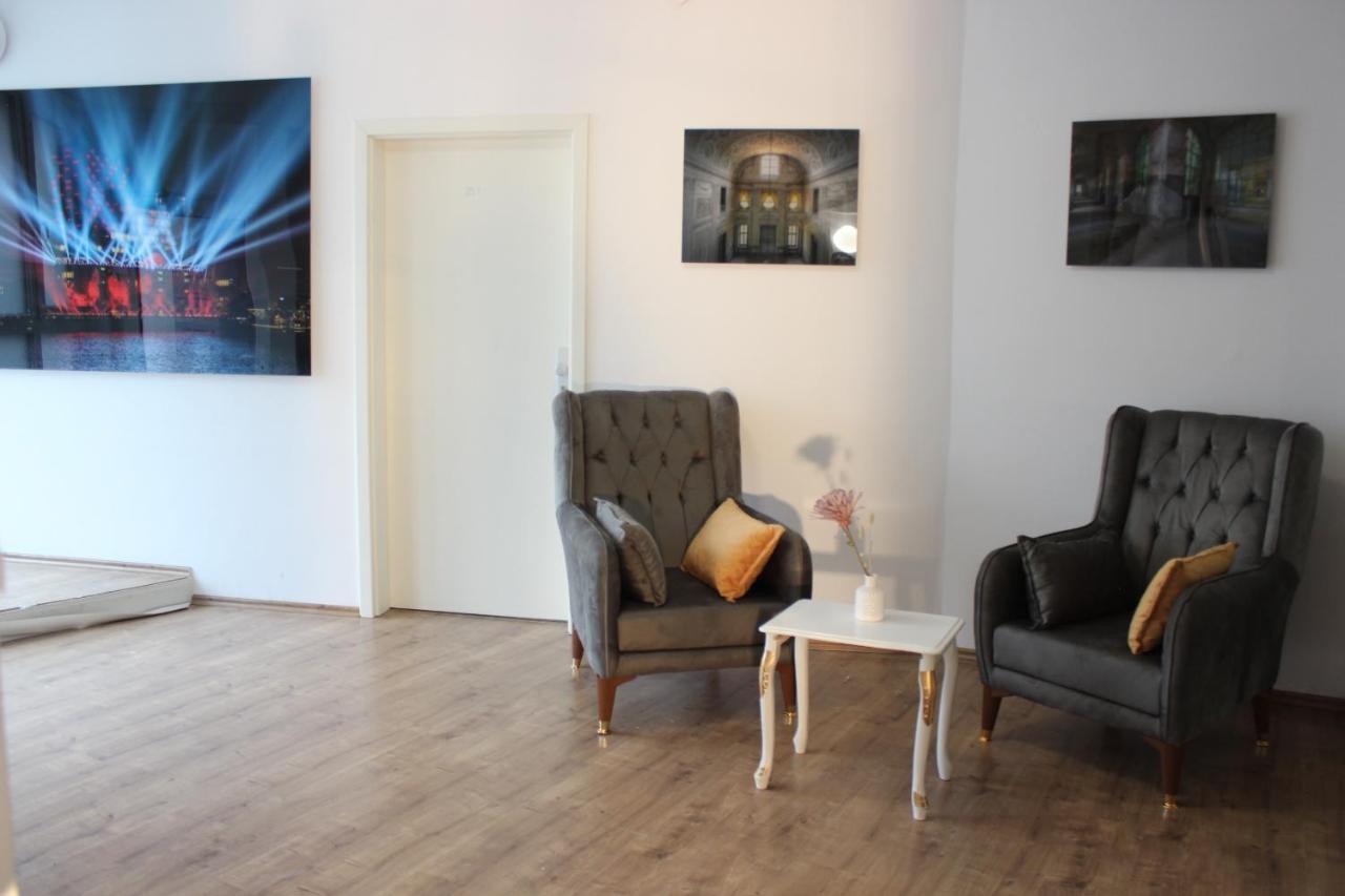 Hr Hotel 3*