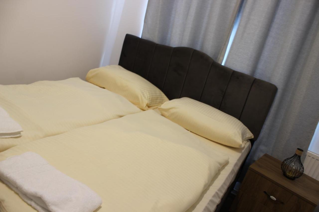 Hr Hotel 3*
