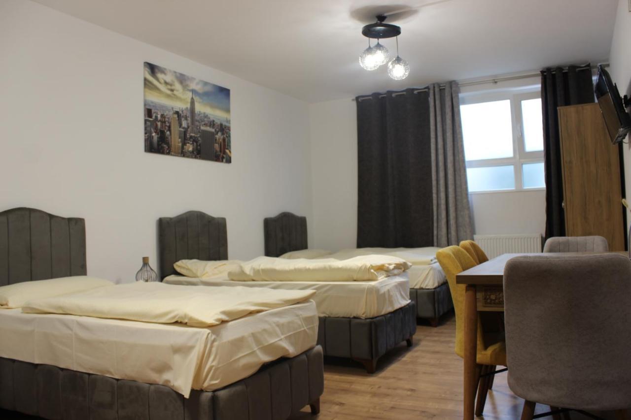 Hr Hotel