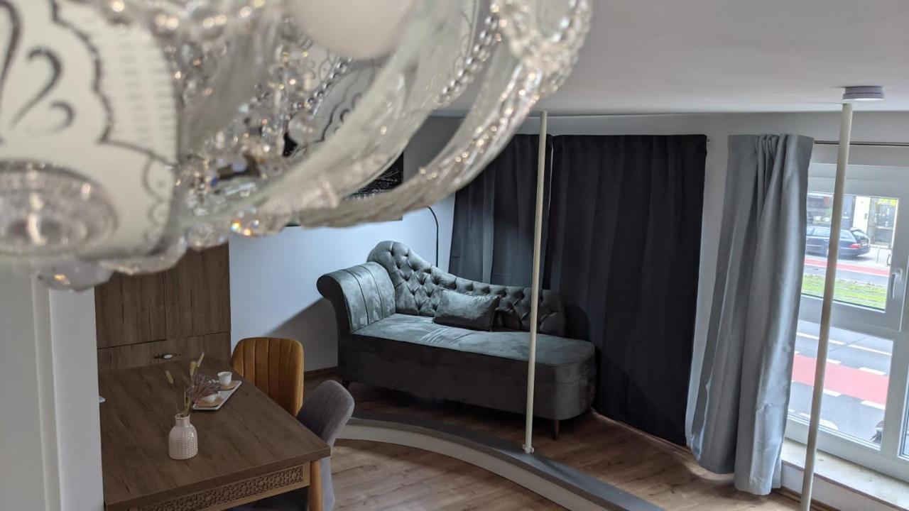 Hr Hotel
